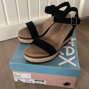 AETREX Wedge Sandals